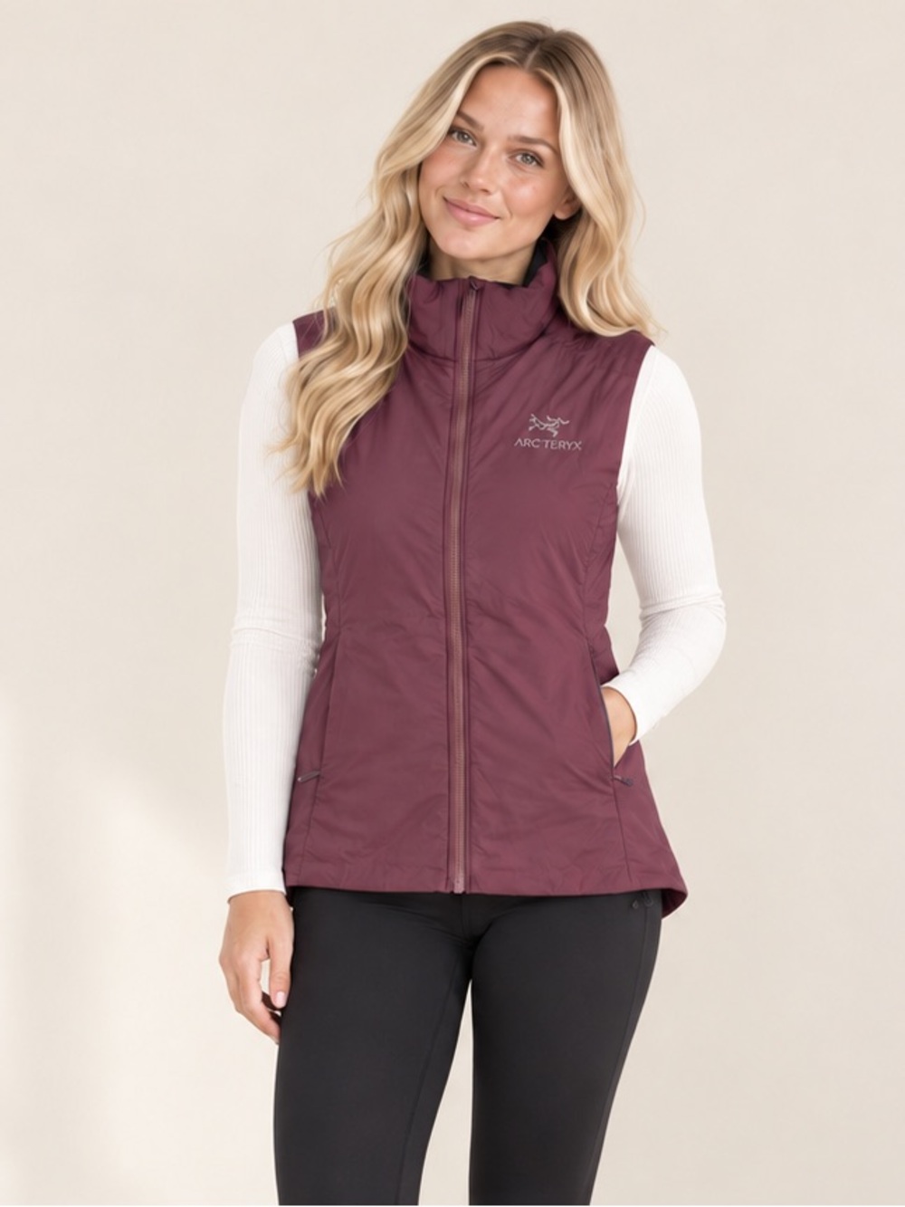 Arc’teryx Women’s Plum Insulated Vest Size Medium Embroidered Full Zip Pockets